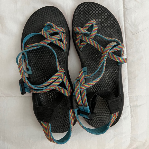 rainbow chacos